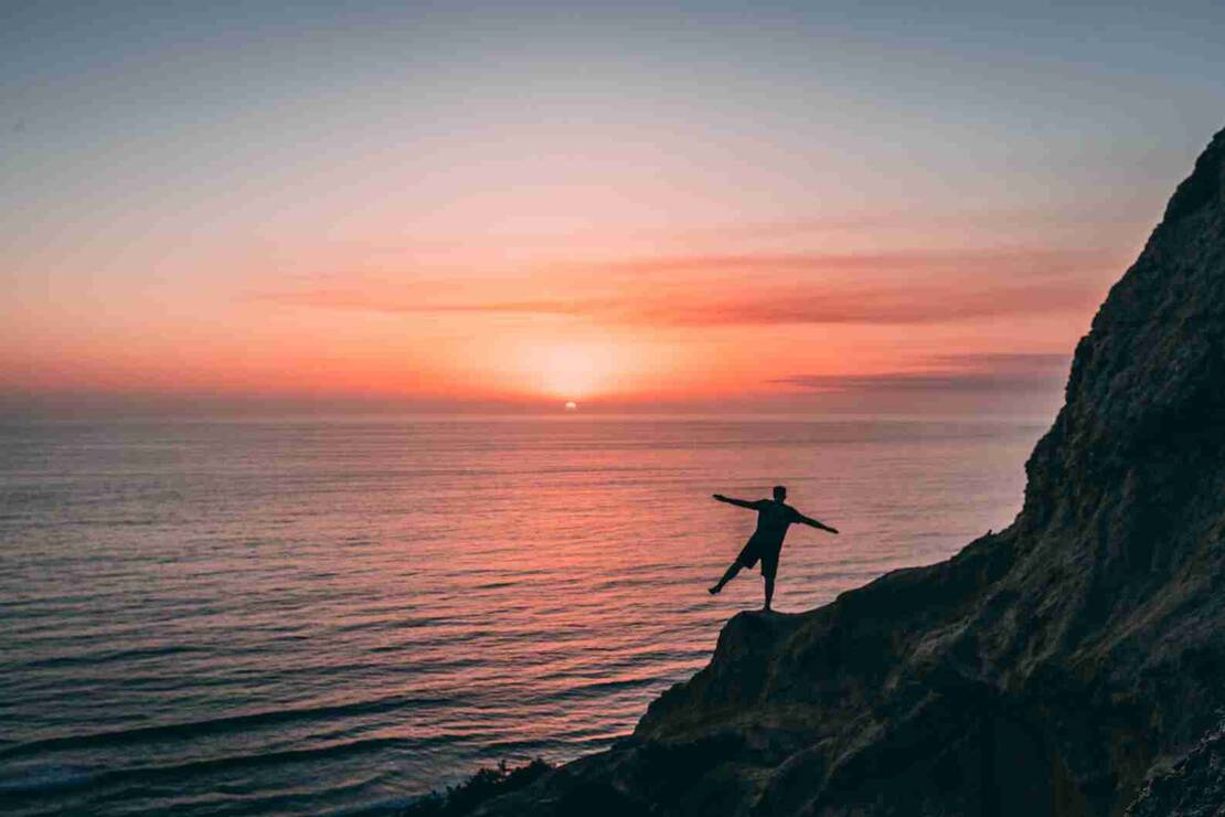 胖子怎么搭配衣服男(180偏胖的男生怎么搭配衣服)